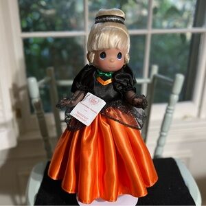 Precious Moments Autumn Beauty Cinderella - Displayed Only - Like New